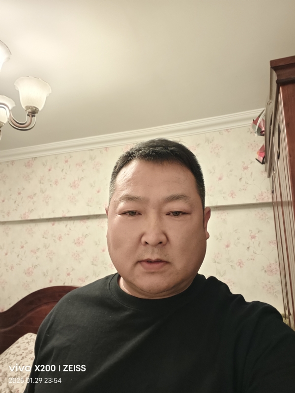 峰哥的第一张照片--邢台相亲服务中心