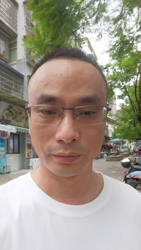 孤狼的第二张照片--邢台相亲服务中心