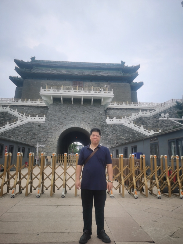 伟哥的第一张照片--邢台相亲服务中心