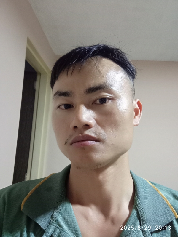 自简的第一张照片--邢台相亲服务中心