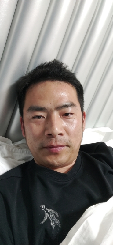 携手共进的第一张照片--邢台相亲服务中心